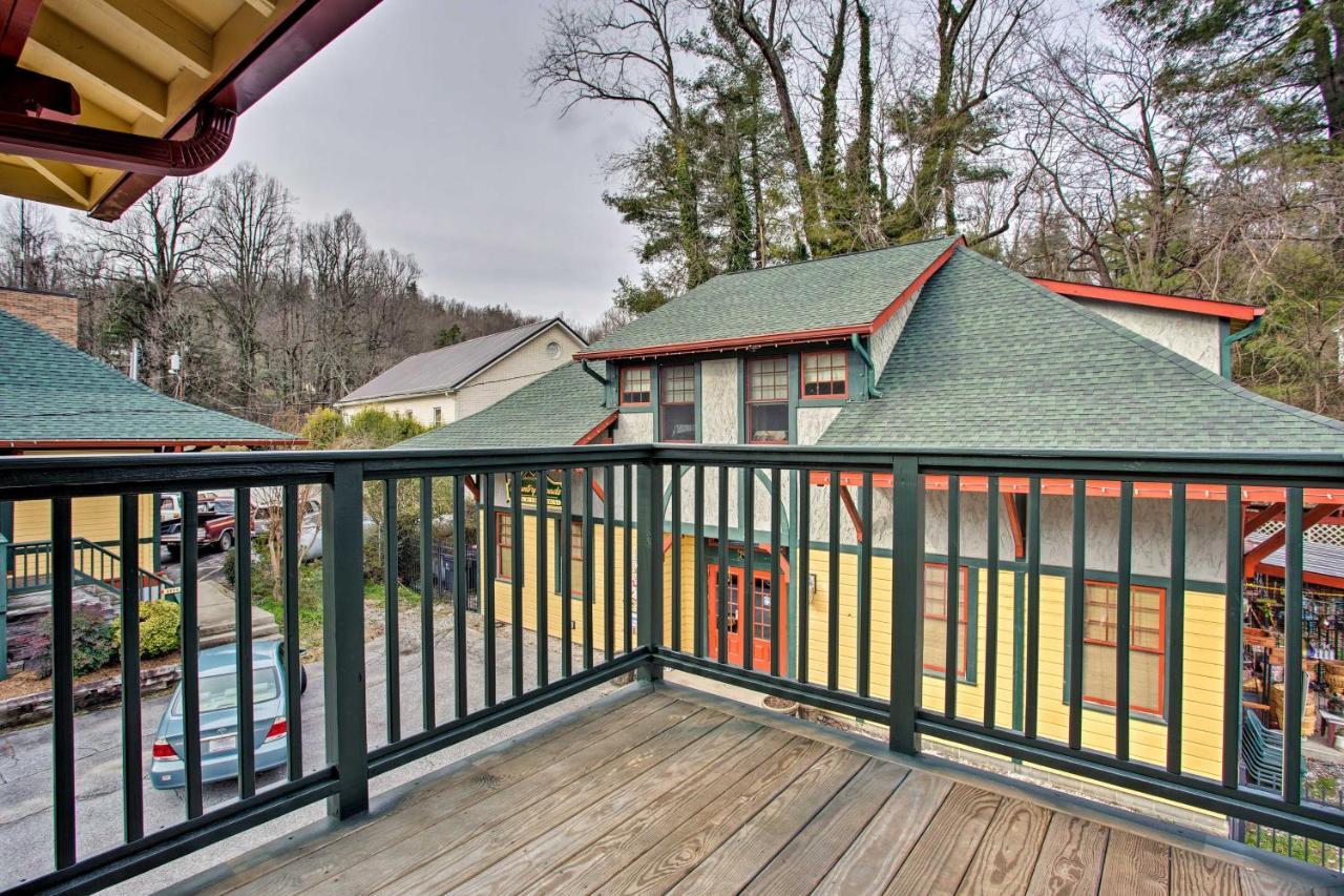 Newly Remodeled Apartment On Main Street In Saluda エクステリア 写真